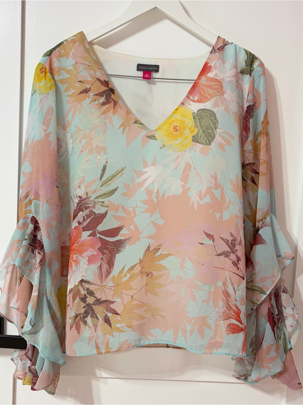 Vince Camuto Watercolor Floral Blouse Bell Sleeve Size XL